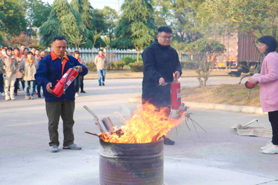 Şirket Yangın Tatbikatları Gerçekleştiriyor